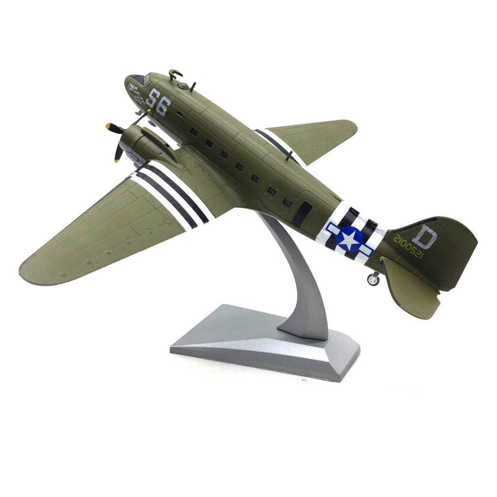 C-47（D）,  1:100,  NU10019 - 軍用飛機 - bbhob...