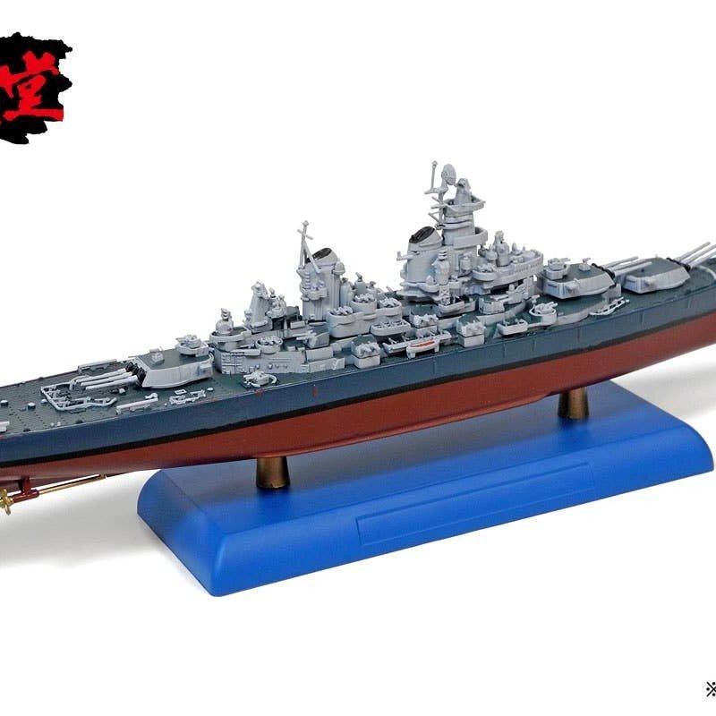 1/1000 US Navy Battleship Missouri Die-Cast Model - Warsh...