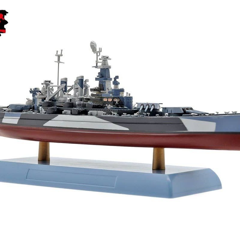 1/1000 U.S. Navy Battleship North Carolina Die-Cast Model...