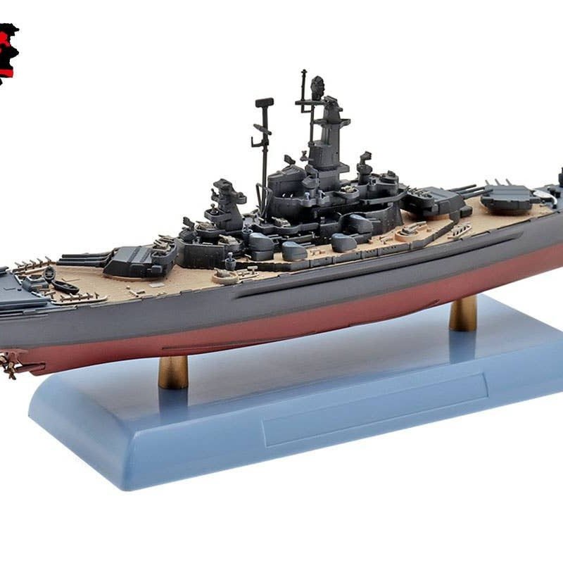 1/1000 U.S. Navy Battleship South Dakota Die-Cast Model -...