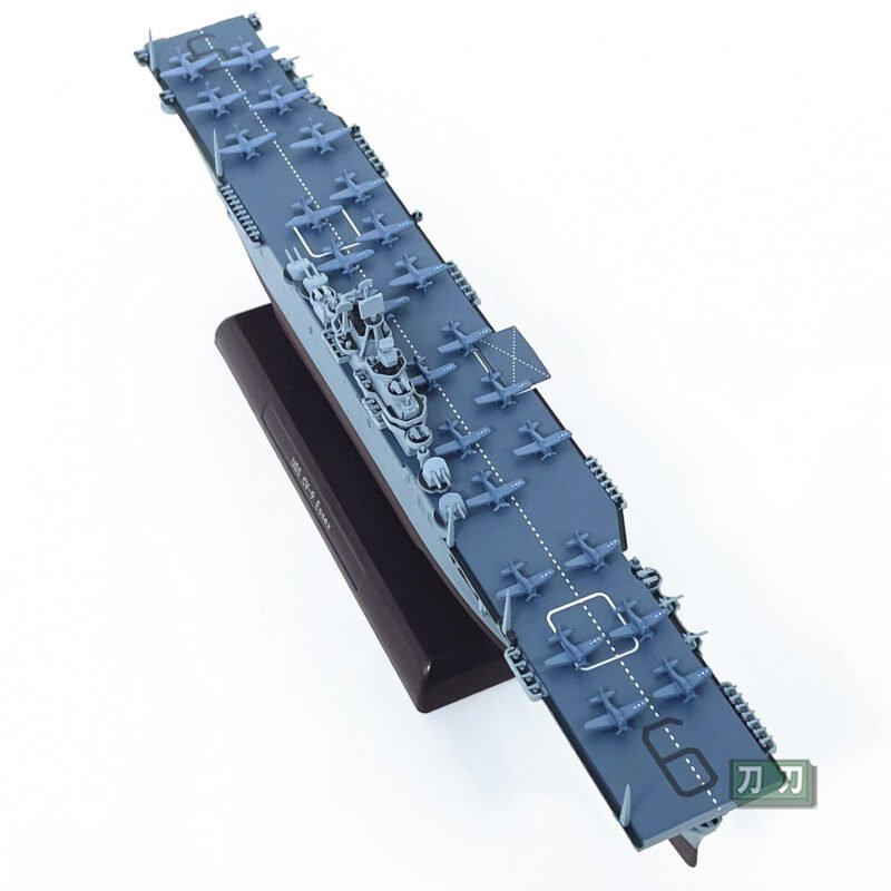 US CV-9 Essex-class Aircraft Carrier (30 Aircraft),1:1000...